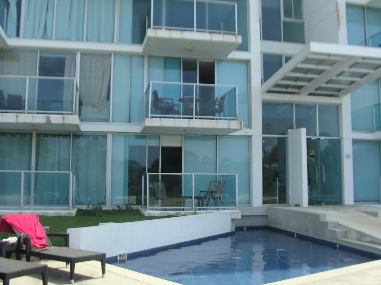 Apartamento En Balabeach Maria Chiquita In Front Of The Beach 2Hab Колон Экстерьер фото