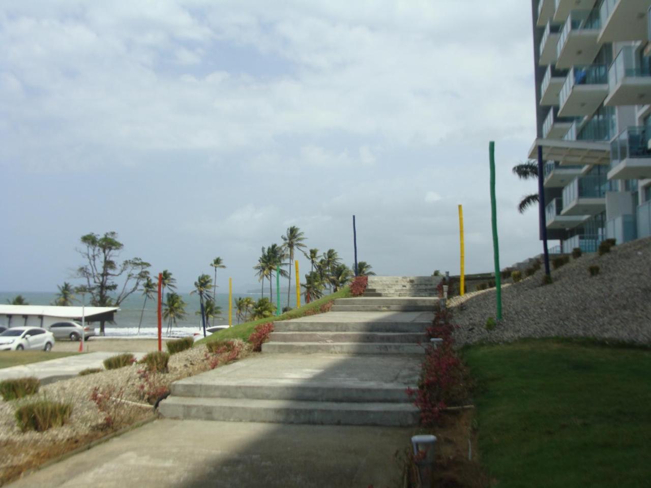 Apartamento En Balabeach Maria Chiquita In Front Of The Beach 2Hab Колон Экстерьер фото