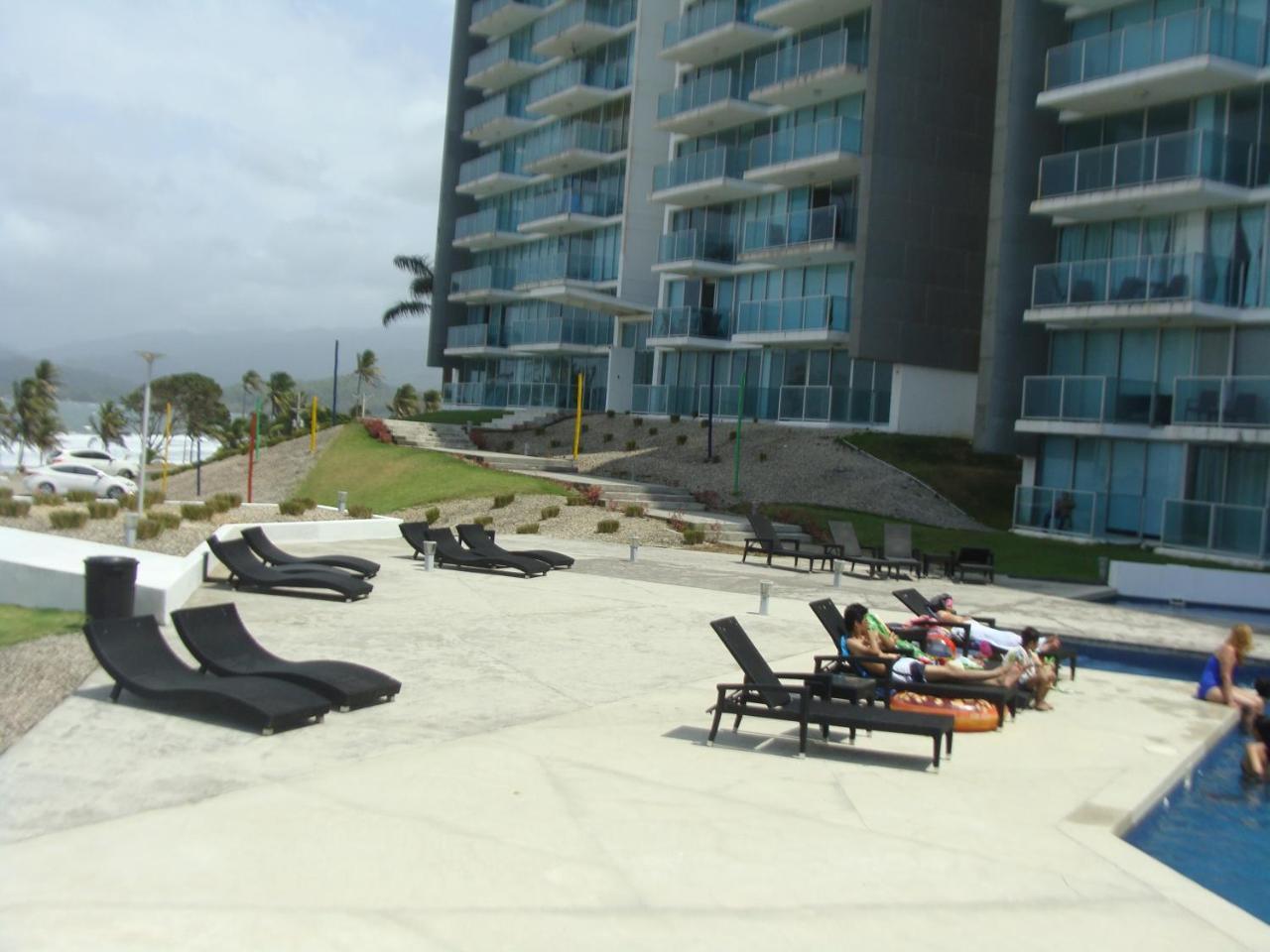 Apartamento En Balabeach Maria Chiquita In Front Of The Beach 2Hab Колон Экстерьер фото